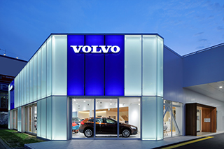 商業建築　VOLVO 自動車ショールーム