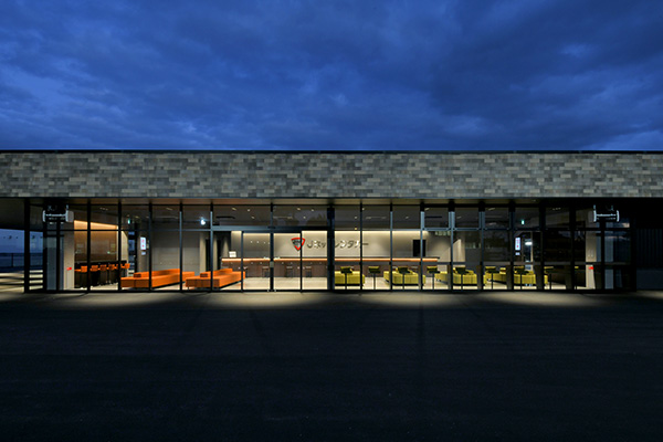 Jネットレンタカー 新千歳空港店 レンタカー店舗 設計事例