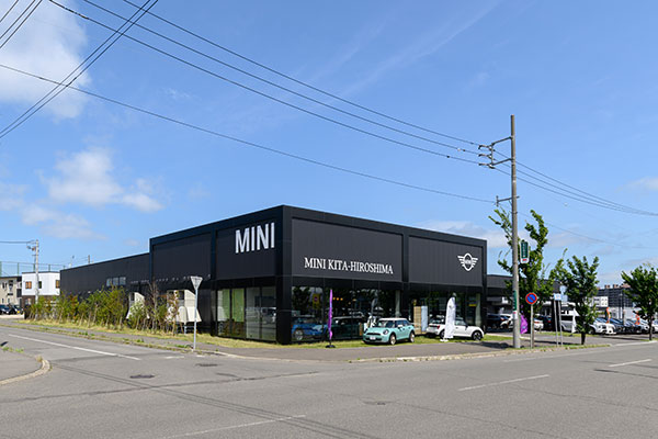 MINI 北広島 自動車ショールーム 設計事例