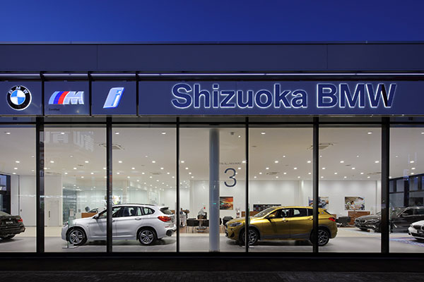 Shizuoka BMW 富士店 自動車ショールーム 設計事例