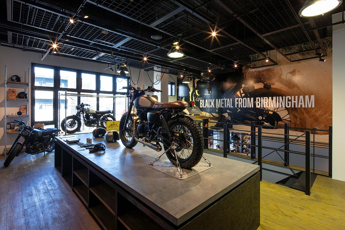 MUTT/Royal Enfield 設計監理 事例写真