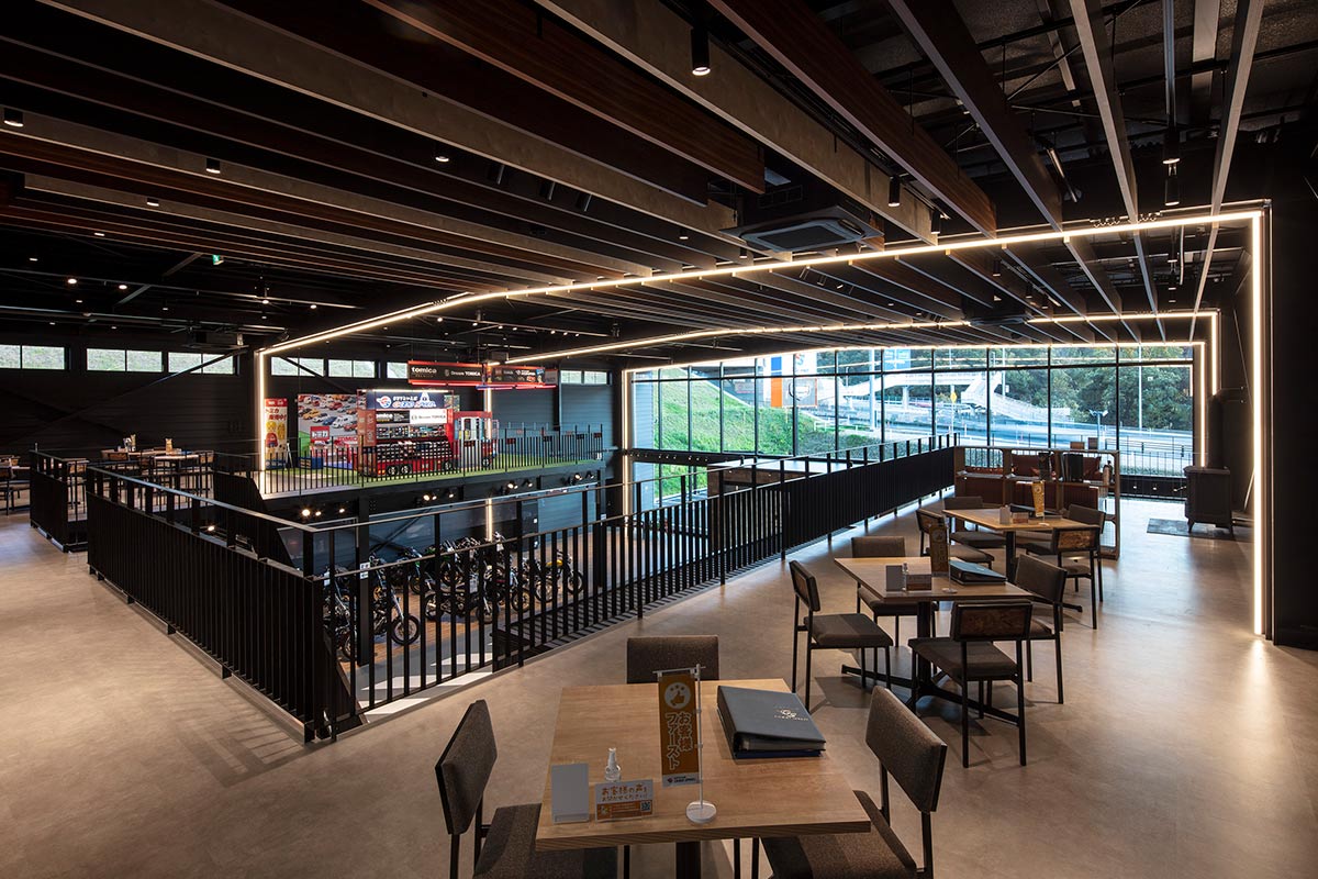 グッドスピード MEGA SUV イオンモール土岐店 設計監理 事例写真