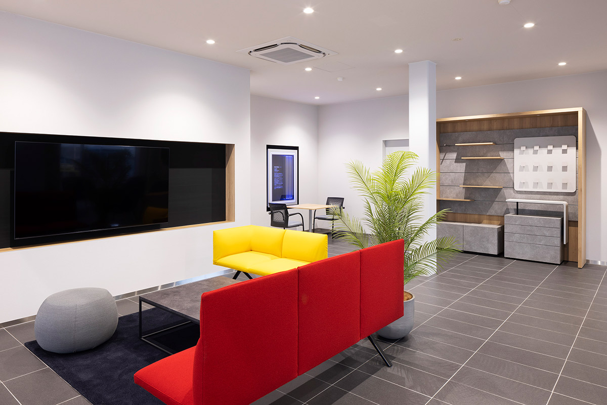 BYD AUTO 滋賀 設計監理 事例写真